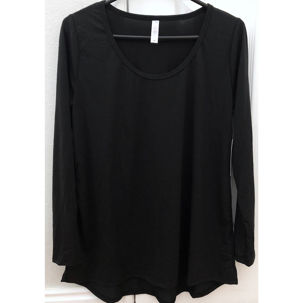 LulaRoe Lynnae Solid Black Long Sleeved Top